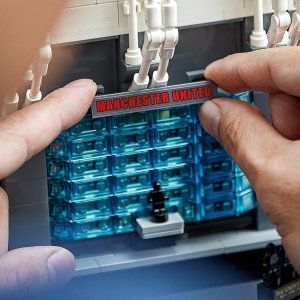 LEGO Creator Expert Old Trafford Manchester United (10272) 4