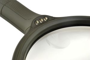 Iso Trade Lupa powiększająca z podświetleniem LED 4