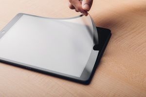 Moshi Moshi iVisor AG - Ochronna folia anty-refleksyjna iPad 10.2 / Air Pro 10.5 (czarna ramka) uniwersalny 9