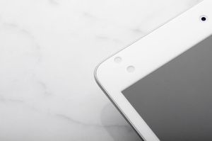 Moshi Moshi iVisor AG - Ochronna folia anty-refleksyjna iPad mini 5 (2019) / mini 4 (biała ramka) uniwersalny 7