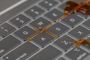 Moshi ClearGuard (MOSH080) 9