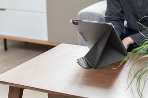 Etui na tablet Moshi Moshi VersaCover - Etui origami iPad Pro 12.9 (2020/2018) z ładowaniem Apple Pencil (Charcoal Black) uniwersalny 6