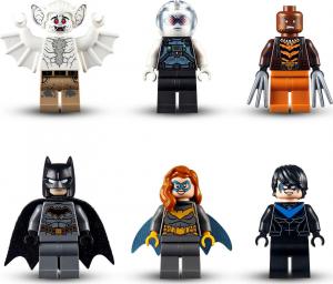 LEGO DC Mobilna baza Batmana (76160) 14