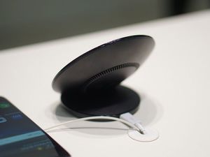 Ładowarka 4kom.pl Fast Charge Indukcyjna 2 A (10768-uniw) 6