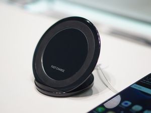 Ładowarka 4kom.pl Fast Charge Indukcyjna 2 A (10768-uniw) 7