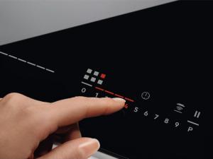 Płyta grzewcza Electrolux EIV8457 2