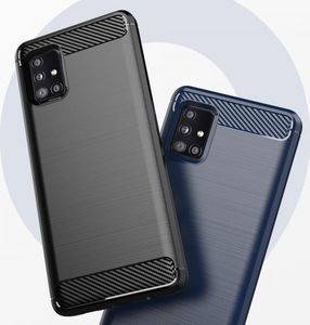 Hurtel Carbon Case elastyczne etui pokrowiec Samsung Galaxy A71 5G czarny 2