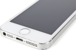 Smartfon Apple iPhone 5S 1/16GB Srebrny Klasa A- 4