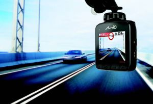 Wideorejestrator Mio MiVue 538 Deluxe + 8GB Micro SD baza fotoradarów (MiVue 538 Deluxe) 6