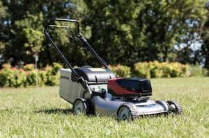 Kosiarka akumulatorowa Honda HRG 466 XB 16