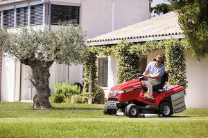 Traktor ogrodowy Honda Traktor ogrodowy HF 2625 HME 7