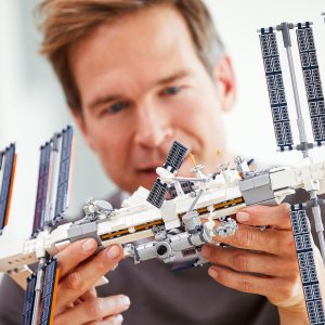 LEGO Ideas Międzynarodowa Stacja Kosmiczna (21321) 2