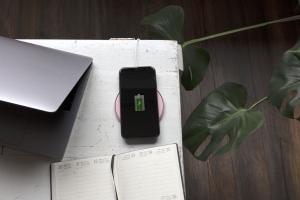 Ładowarka Trust Qylo Fast Indukcyjna 2 A (23866) 7