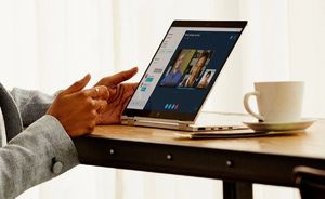 Laptop HP EliteBook x360 1030 G4 (8MJ57EAR#ABZ) 10