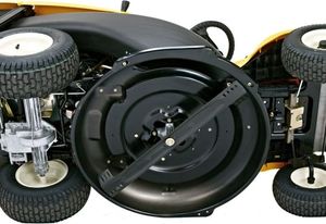 Traktor ogrodowy Cub Cadet Kosiarka Samojezdna LR1 MS76 2