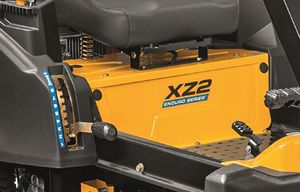 Traktor ogrodowy Cub Cadet Traktor Zero Turn XZ2 127 6