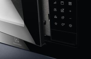 Kuchenka mikrofalowa Electrolux LMS4253TMK 3