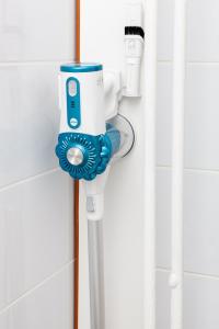 Odkurzacz pionowy Eldom OB20B Twist 14