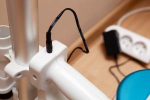 Odkurzacz pionowy Eldom OB20B Twist 8