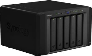 Serwer plików Synology DS1515+ 3