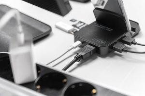 Ładowarka Digitus DA-70882 3x USB-A 1x USB-C 3 A (DA-70882) 6