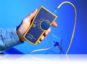 Fluke networks IntelliTone 200 LAN Kit Cyfrowy lokalizator par kablowych (FL-MT-8200-60-KIT) 7