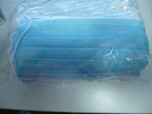 Maseczki ochronne na twarz jednorazowe trójwarstwowe 10 szt 2