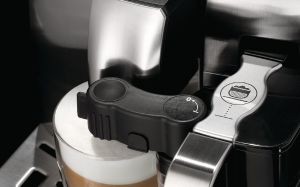 Ekspres ciśnieniowy Saeco Intelia Cappuccino HD8753/94 7