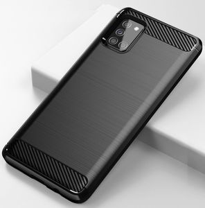 Hurtel Carbon Case elastyczne etui pokrowiec Samsung Galaxy A51 5G czarny uniwersalny 13