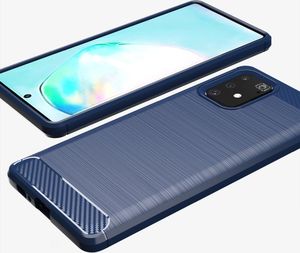 Hurtel Carbon Case elastyczne etui pokrowiec Samsung Galaxy S10 Lite czarny uniwersalny 5