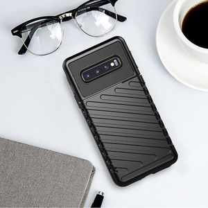 Hurtel Thunder Case elastyczne pancerne etui pokrowiec Samsung Galaxy S10 czarny uniwersalny 11