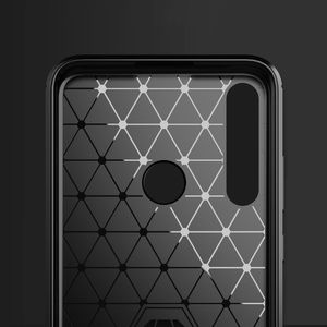 Hurtel Carbon Case elastyczne etui pokrowiec Huawei Y6p czarny uniwersalny 8