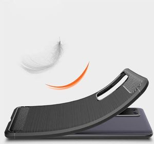 Hurtel Carbon Case elastyczne etui pokrowiec Huawei P40 Pro czarny uniwersalny 3