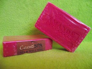 Cosmo SPA Mydło w kostce Migdał&Żurawina z dodatkiem oleju migdałowego 100g 3