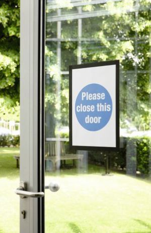 Durable Samoprzylepna ramka informacyjna A4 czarna 2szt. (4872-01) 5