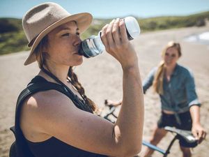 Lezyne Bidon LEZYNE FLOW BOTTLE 600 600ml smoke grey (NEW) 3