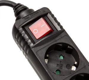 Listwa zasilająca InLine 5 gniazd 1.5 m czarna (16451D) 2