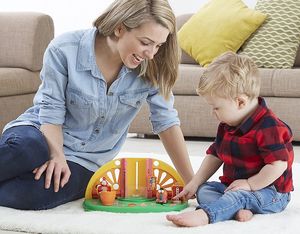 Figurka Giochi preziosi Teletubisie interaktywny domek ze światłem i dźwiękiem+figurka Po 5