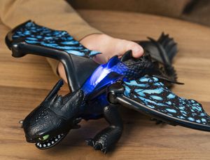 Figurka Spin Master Jak wytresować Smoka - Biała Furia i Szczerbatek Deluxe (6052264 ; 6045090) 3