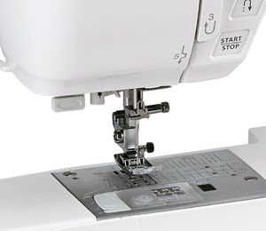 Maszyna do szycia Janome DC6100 2