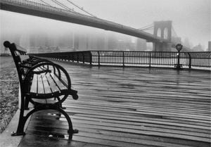 DecoNest Fototapeta - A Foggy Day on the Brooklyn Bridge - 350X245 1