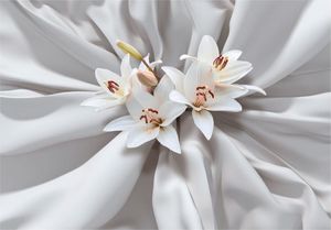 DecoNest Fototapeta - Zmysłowe lilie - 150X105 1