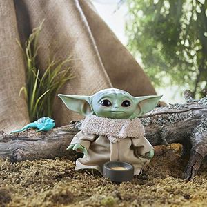 Figurka Hasbro Star Wars Baby Yoda The Child z dźwiękami i akcesoriami (F1115) 3