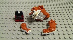 LEGO Minifigurka LEGO Teenage Mutant Ninja Turtles Dogpound 3