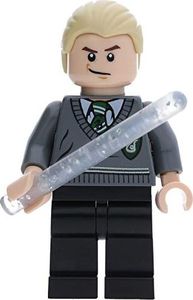LEGO Minifigurka LEGO Harry Potter: Draco Malfoy z różdżkami 8