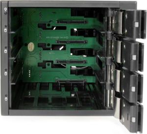 Kieszeń StarTech na 4 dyski twarde 3.5", SATA, SAS (HSB4SATSASBA) 4