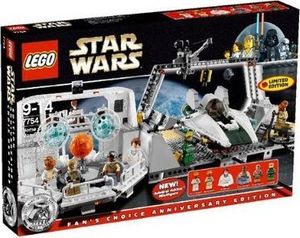 LEGO LEGO Star Wars 7754 Home One Mon Calamari Star Cruiser 1