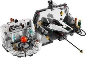 LEGO LEGO Star Wars 7754 Home One Mon Calamari Star Cruiser 2