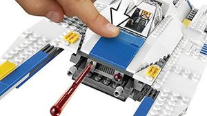 LEGO LEGO Star Wars 75155 - Rebelianci U-Wing Fighter 9