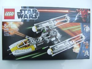 LEGO LEGO 9495 Złoty myśliwiec Y-Wing przywódcy 1